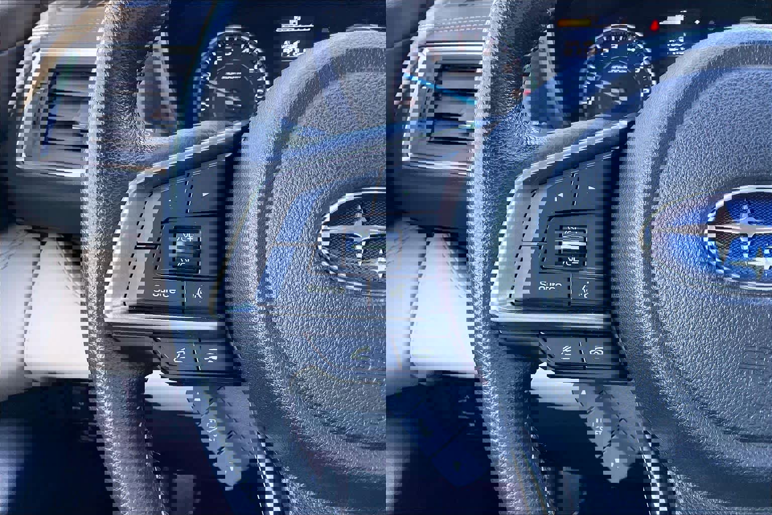 Used 2021 Subaru Ascent Limited w/ Technology Package image 21