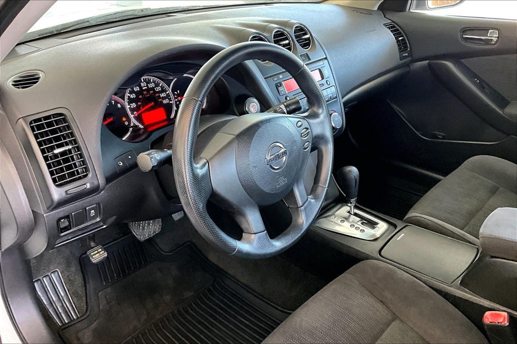 Used 2011 Nissan Altima 2.5 S FWD image 17