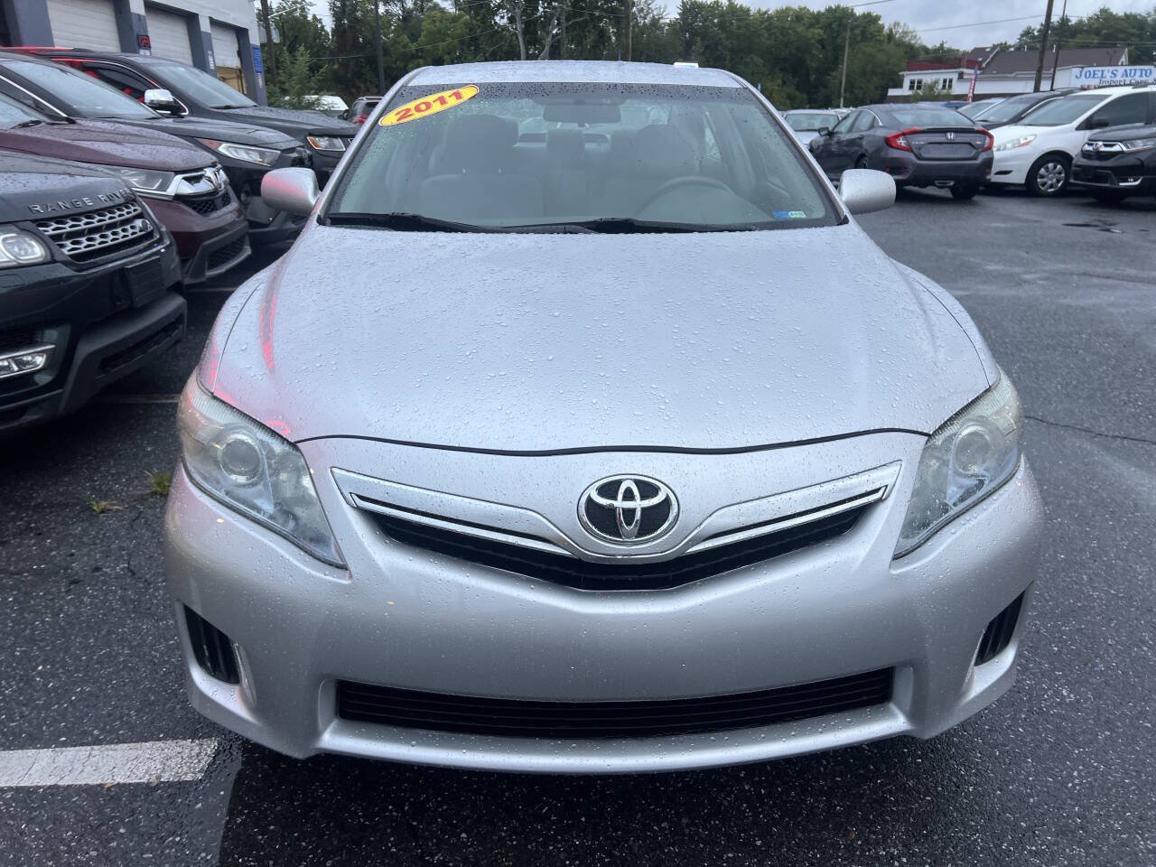 Used 2011 Toyota Camry Hybrid FWD image 2