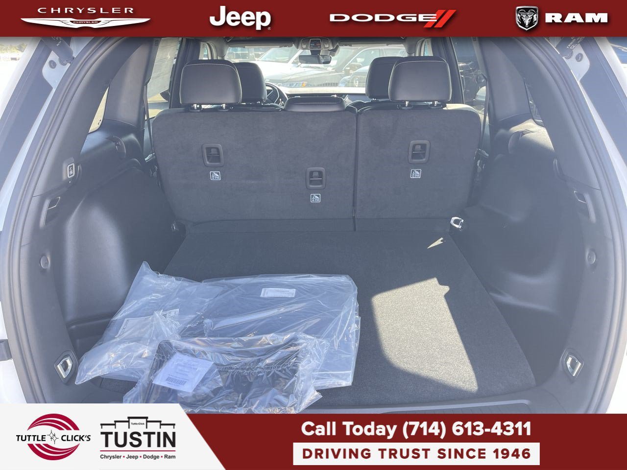 New 2027 Jeep Grand Cherokee Altitude AWD/4WD image 33