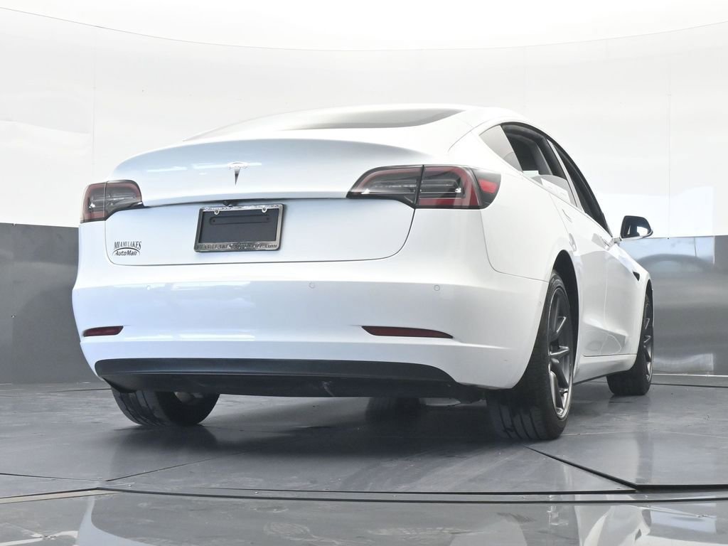 Used 2019 Tesla Model 3 Standard Range Plus image 57