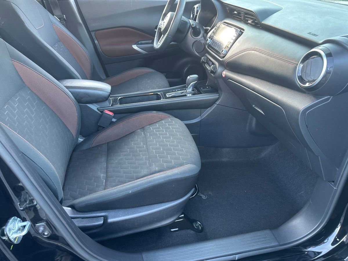 Used 2024 Nissan Kicks SR image 25