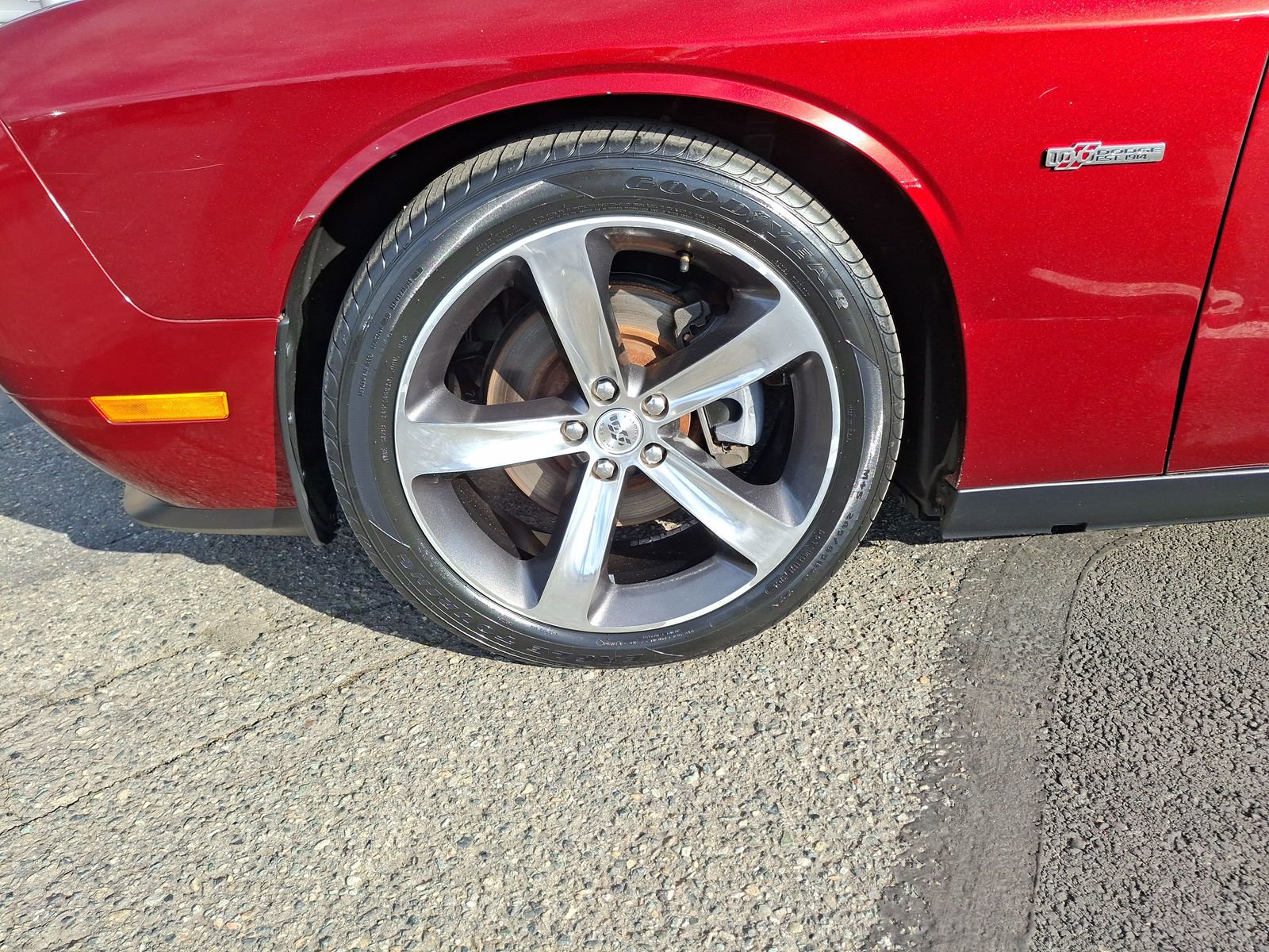 Used 2014 Dodge Challenger R/T RWD image 23