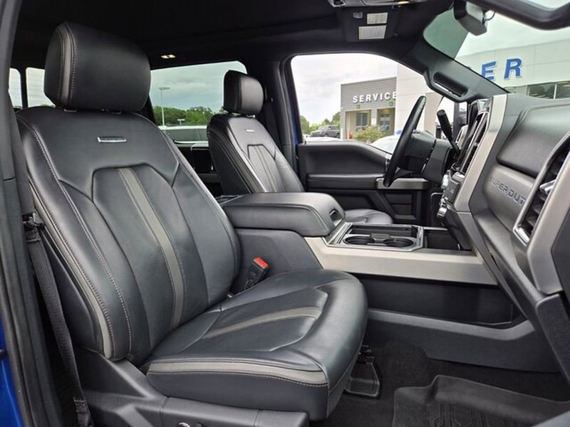 Used 2022 Ford F350 Platinum w/ Tremor Off-Road Package AWD/4WD image 21
