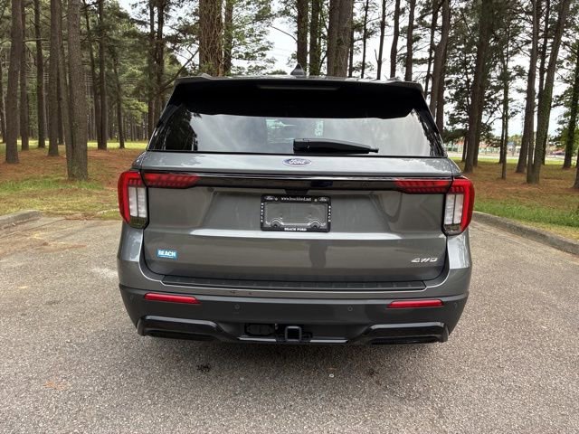 Used 2025 Ford Explorer ST-Line AWD/4WD image 4