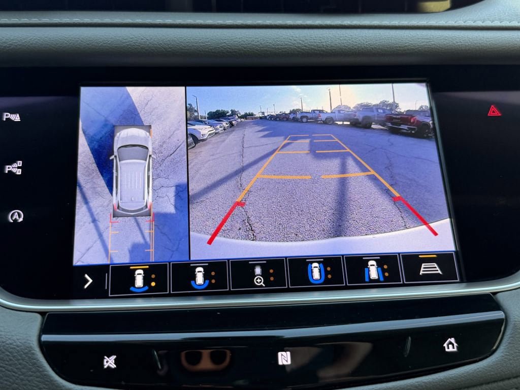 Used 2020 Cadillac XT5 Premium Luxury FWD image 23
