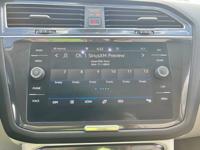 Used 2022 Volkswagen Tiguan SE AWD/4WD image 29