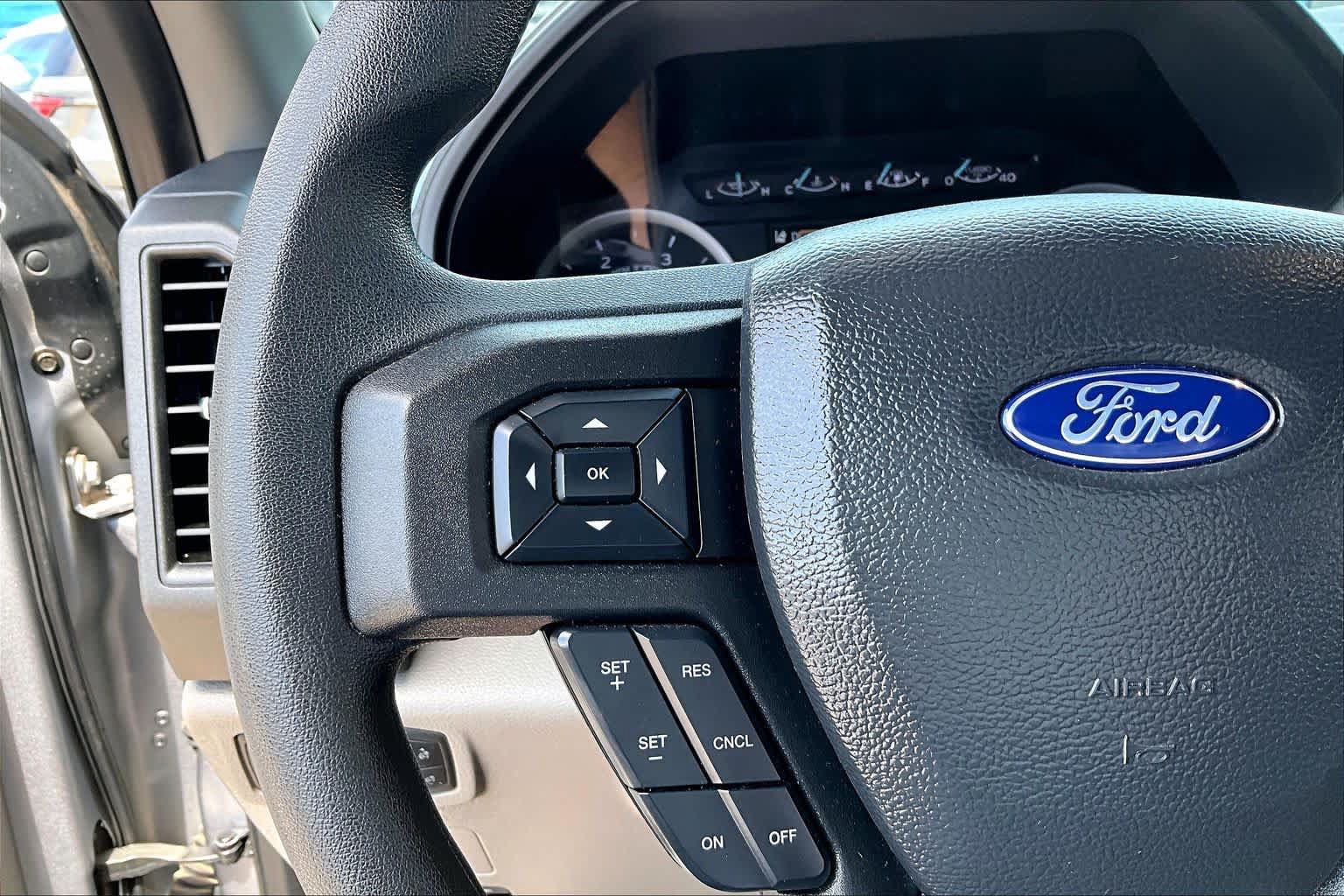 Certified 2022 Ford F250 XL w/ STX Appearance Package AWD/4WD image 23