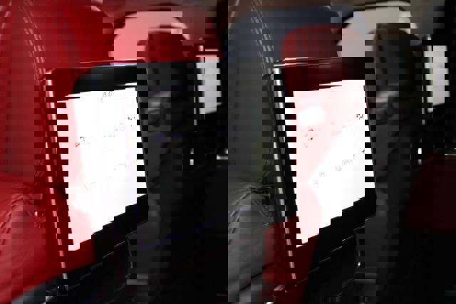 Used 2017 Land Rover Range Rover Long Wheelbase Autobiography image 30