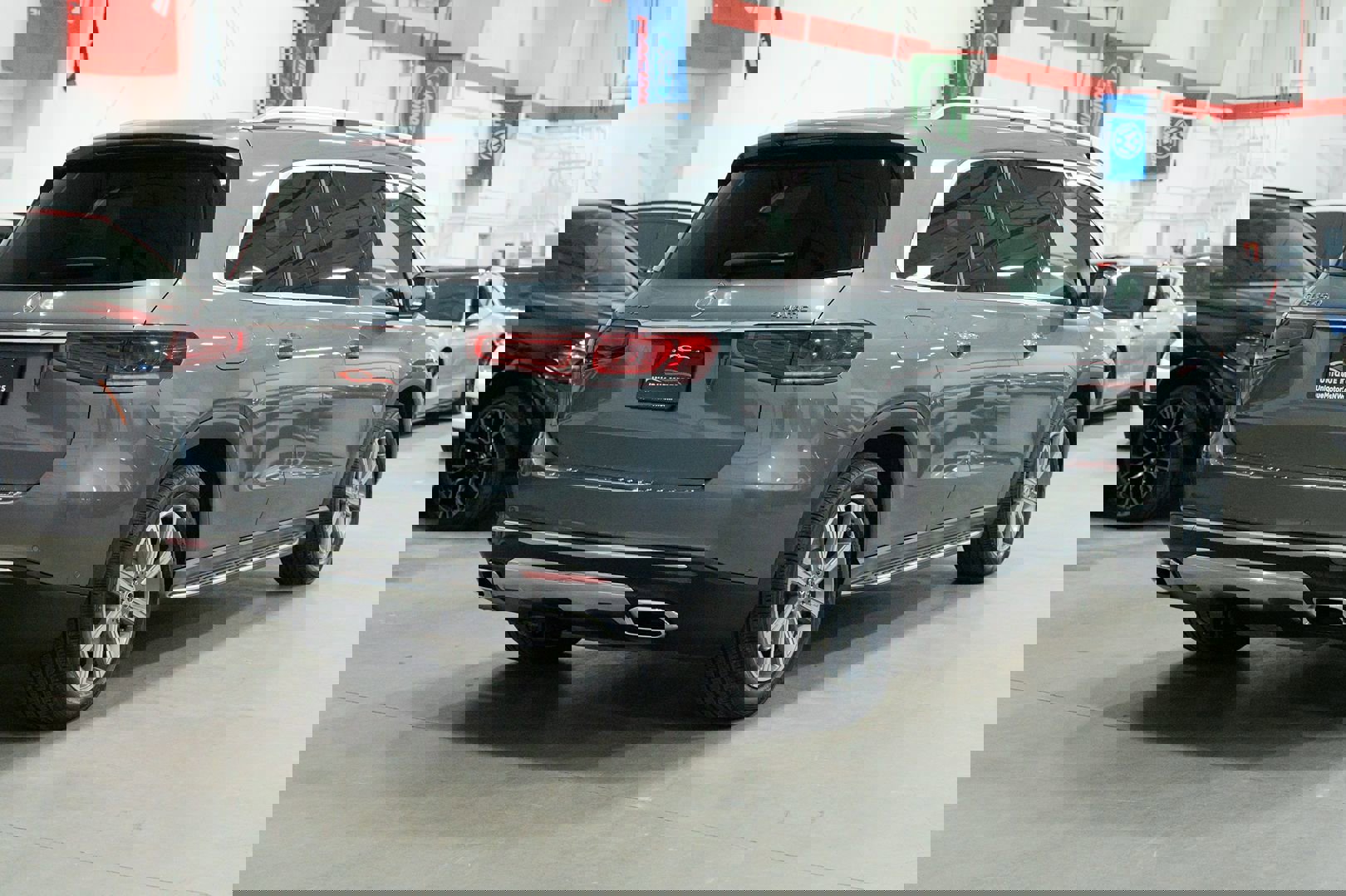 Used 2020 Mercedes-Benz GLS 450 4MATIC w/ Convenience Package image 8