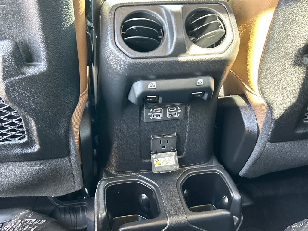 Used 2022 Jeep Gladiator Rubicon w/ LED Lighting Group image 19