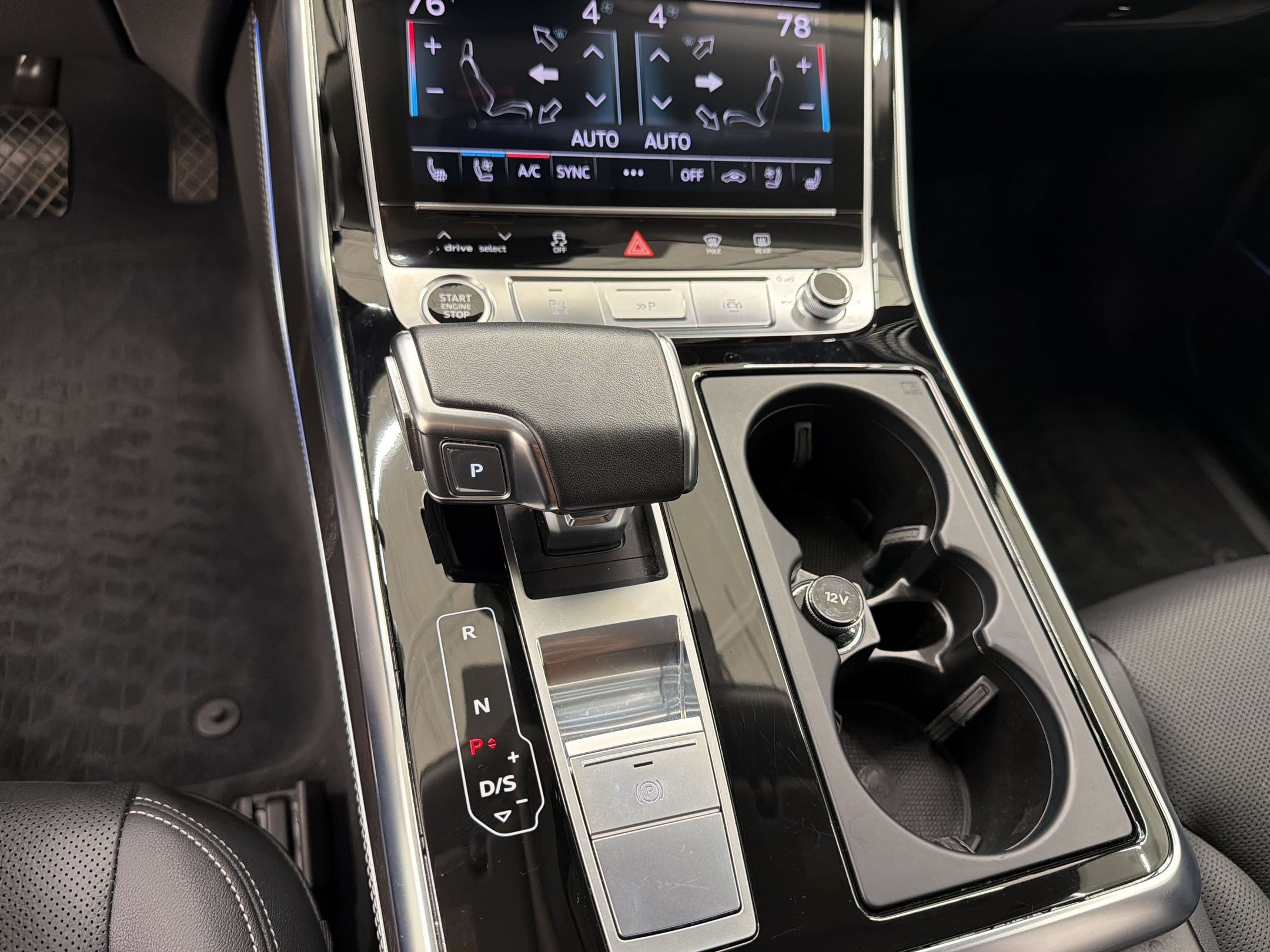 Used 2023 Audi Q8 Prestige AWD/4WD image 16