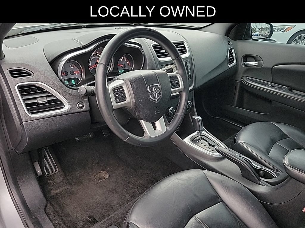 Used 2014 Dodge Avenger SXT w/ Sun/Sound Group FWD image 17