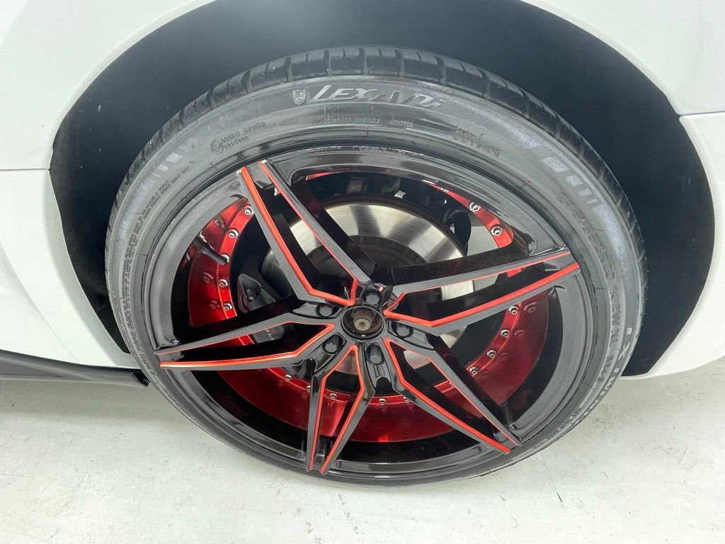 Used 2020 Chevrolet Camaro SS RWD image 11