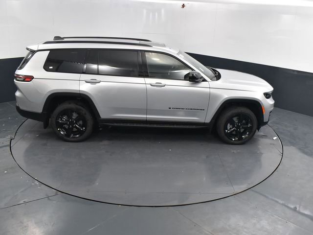 New 2025 Jeep Grand Cherokee L Altitude image 39