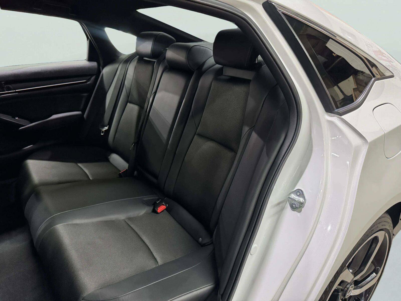 Used 2022 Honda Accord Sport image 32