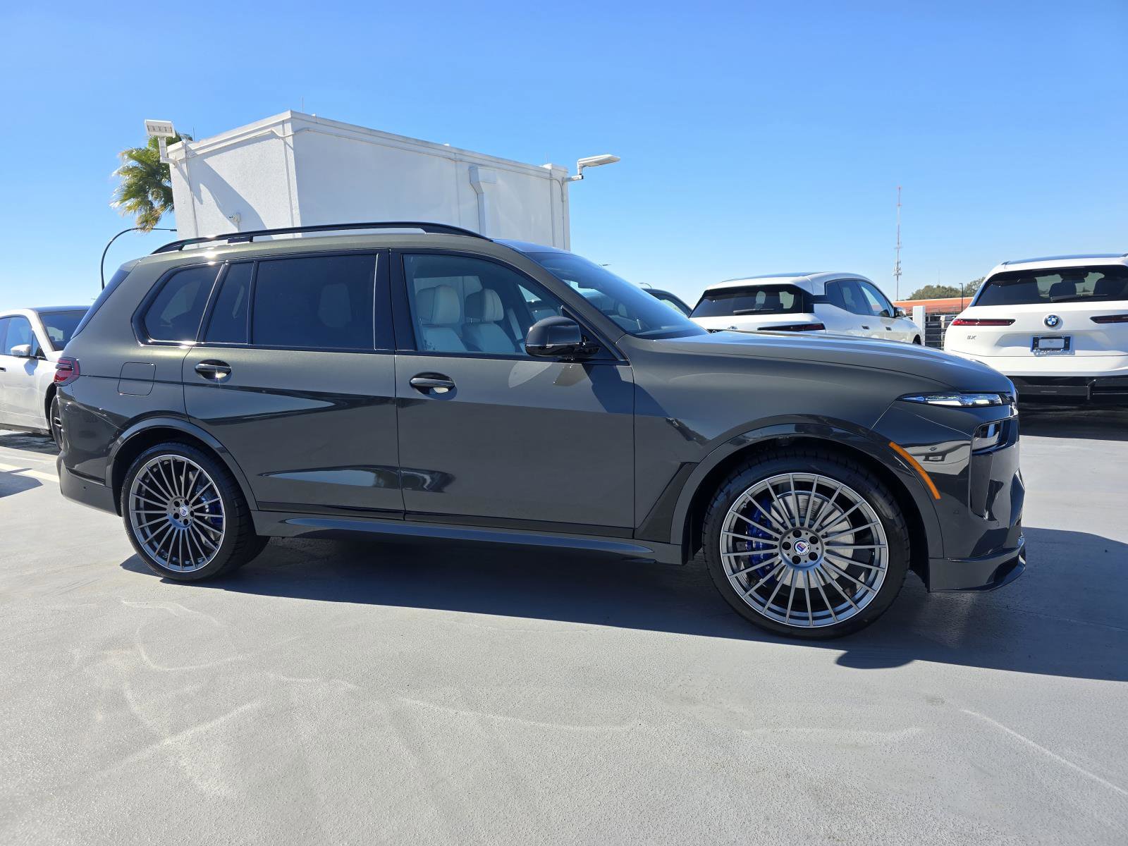 New 2026 BMW ALPINA XB7 image 23