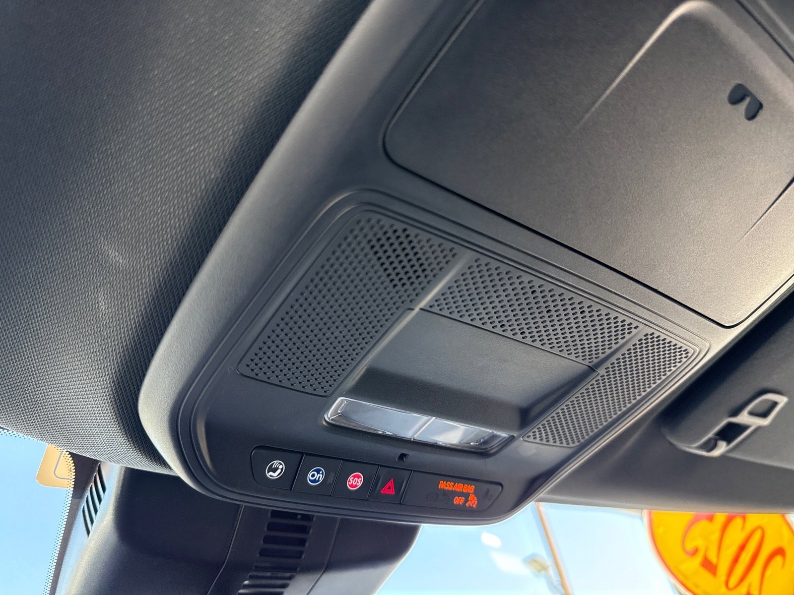 Used 2025 Buick Enclave Preferred image 28