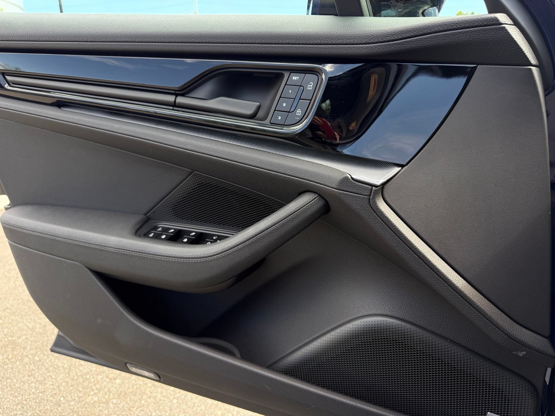 Used 2026 Porsche Panamera image 25