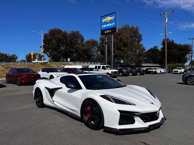 Used 2023 Chevrolet Corvette Z06 w/ Engine Appearance Package image 2
