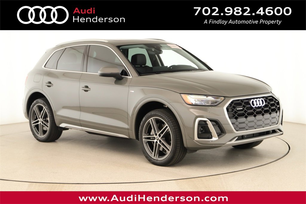 Used 2024 Audi Q5 e Premium w/ Convenience Package image 1