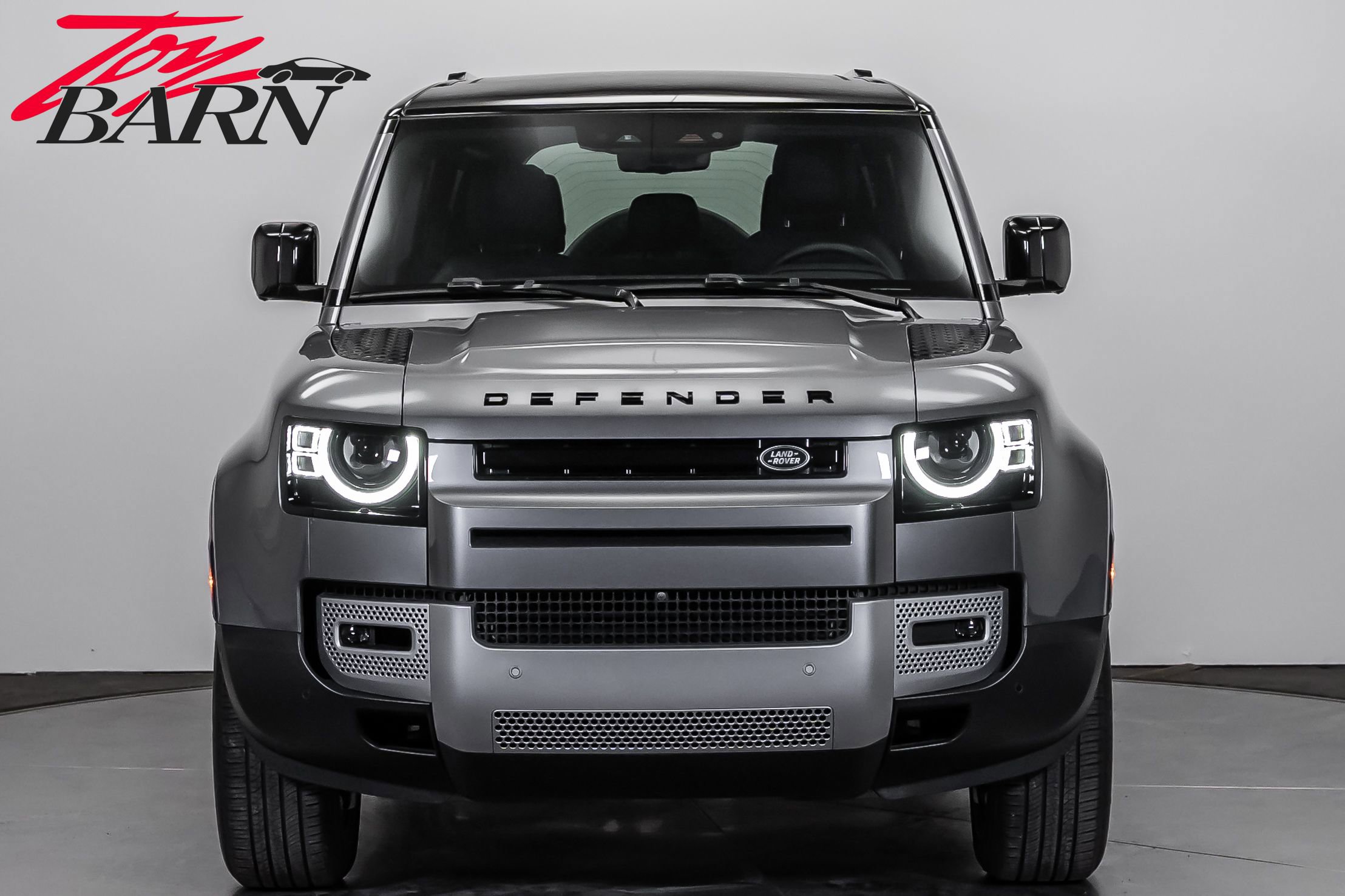Used 2024 Land Rover Defender 110 S AWD/4WD image 8