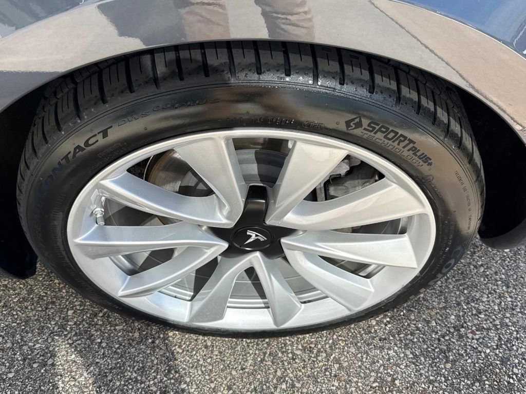 Used 2020 Tesla Model 3 Long Range AWD/4WD image 7