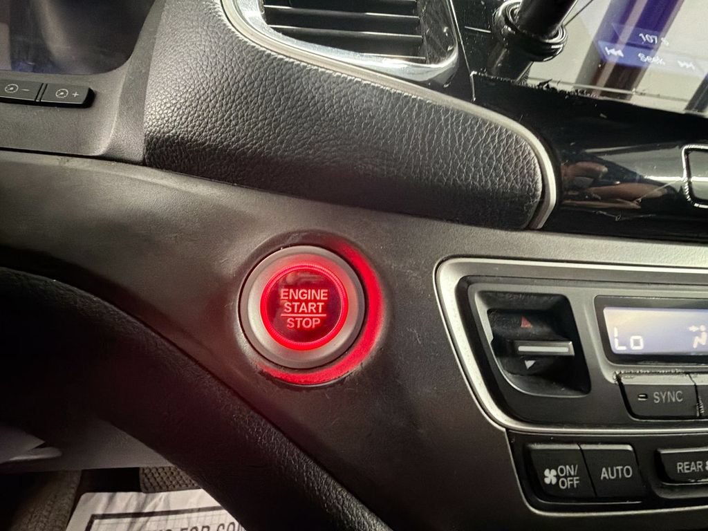 Used 2022 Honda Passport EX-L image 16