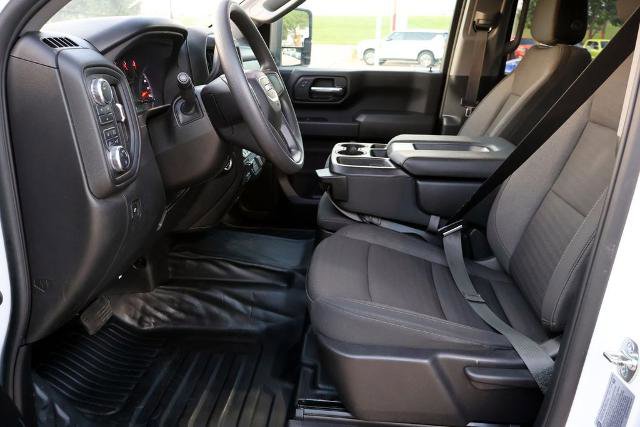 Used 2025 GMC Sierra 2500 Pro w/ 1SA Pro Safety Plus Package AWD/4WD image 18
