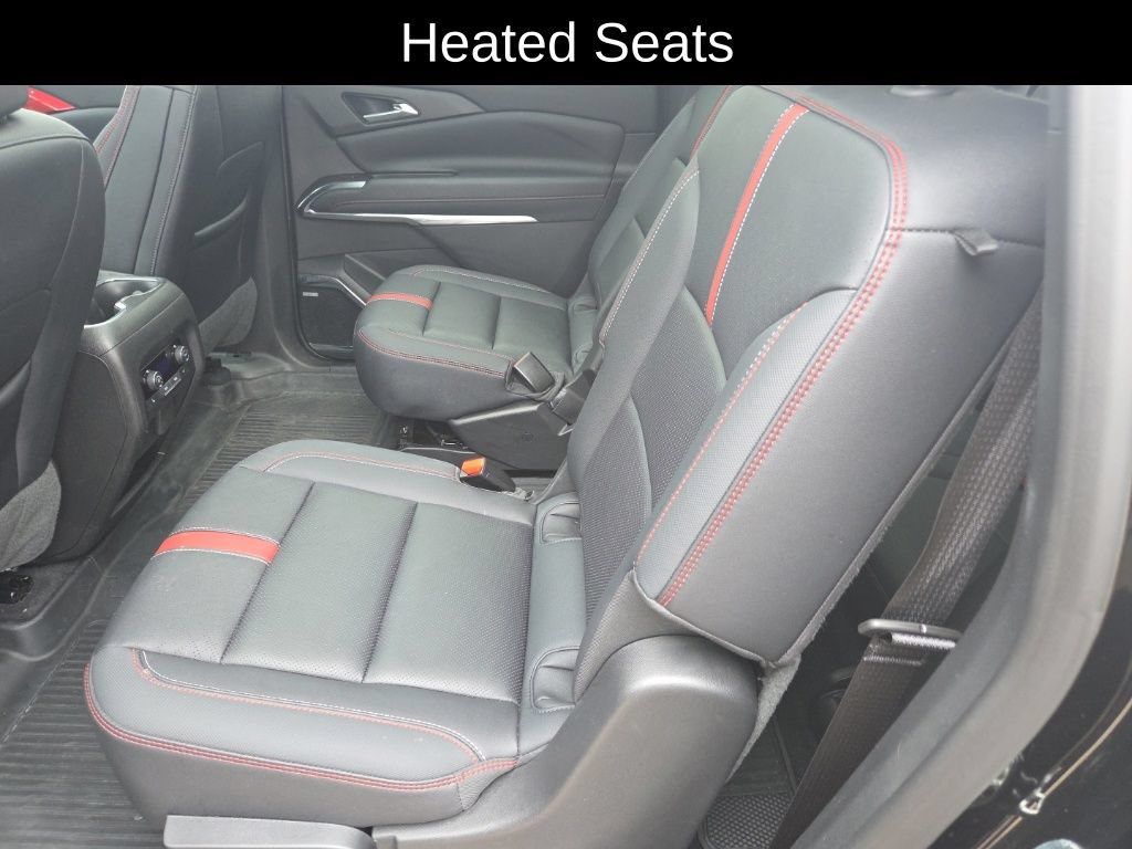 Used 2025 Chevrolet Traverse RS w/ LPO, Floor Liner Package AWD/4WD image 13