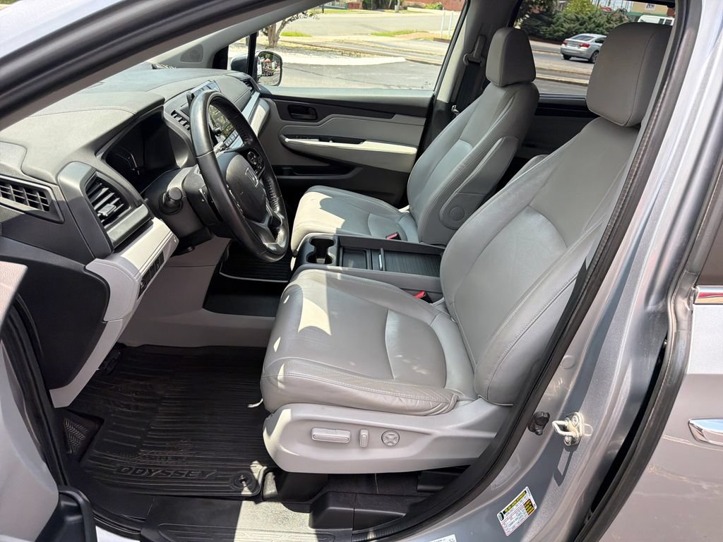 Used 2018 Honda Odyssey EX-L image 25