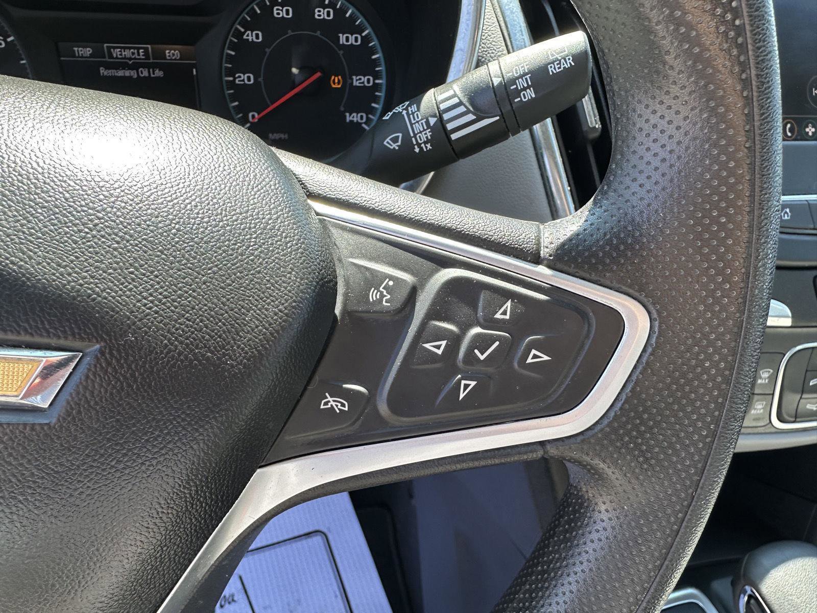 Used 2022 Chevrolet Equinox LS AWD/4WD image 23