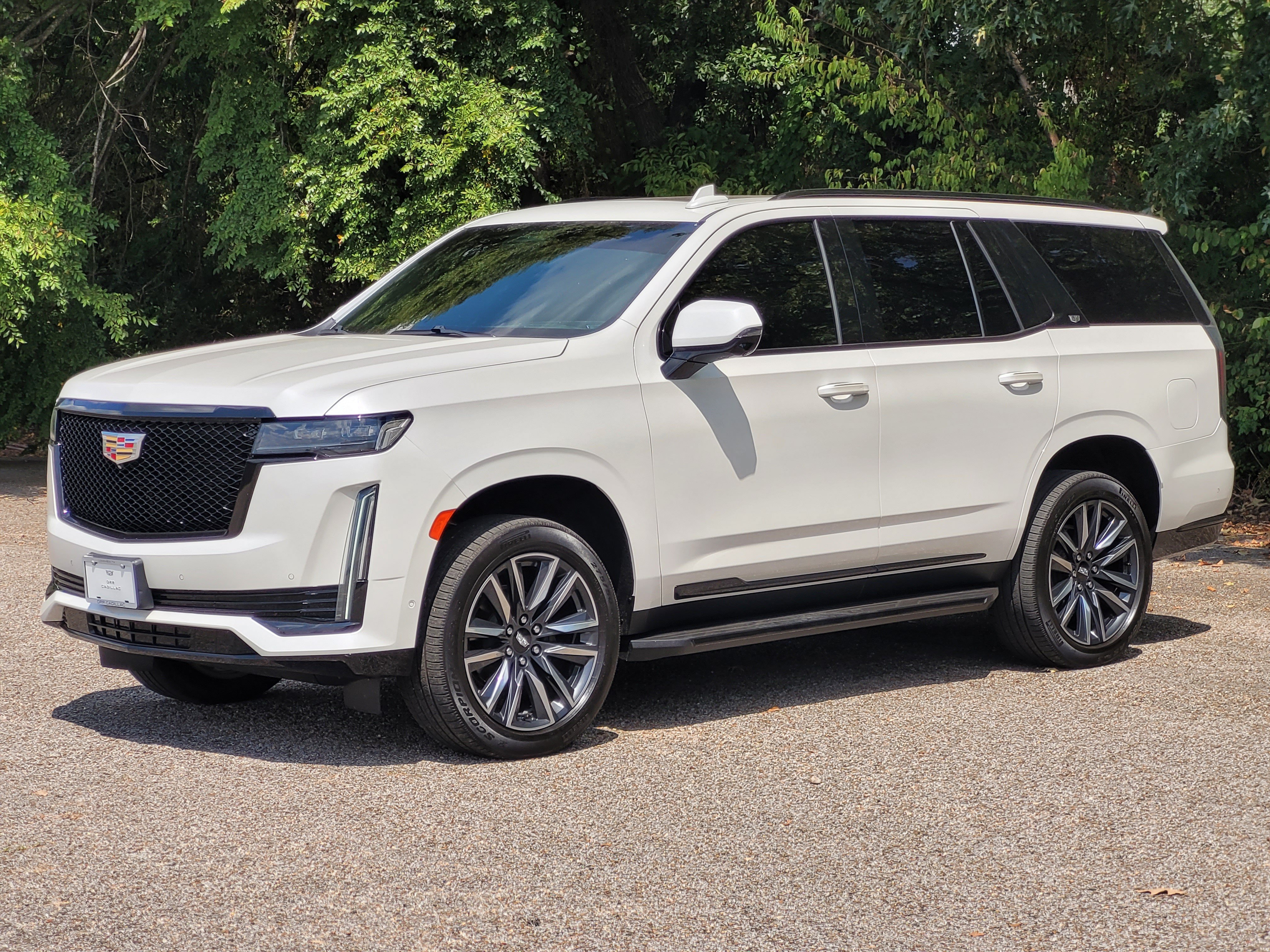 Used 2021 Cadillac Escalade Sport RWD image 3
