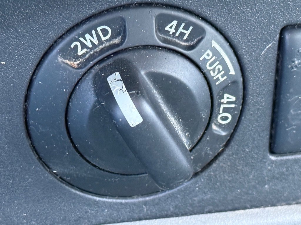 Used 2012 Nissan Frontier S AWD/4WD image 16
