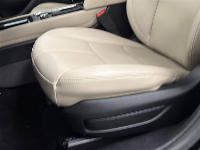 Used 2025 Lincoln Corsair AWD image 17