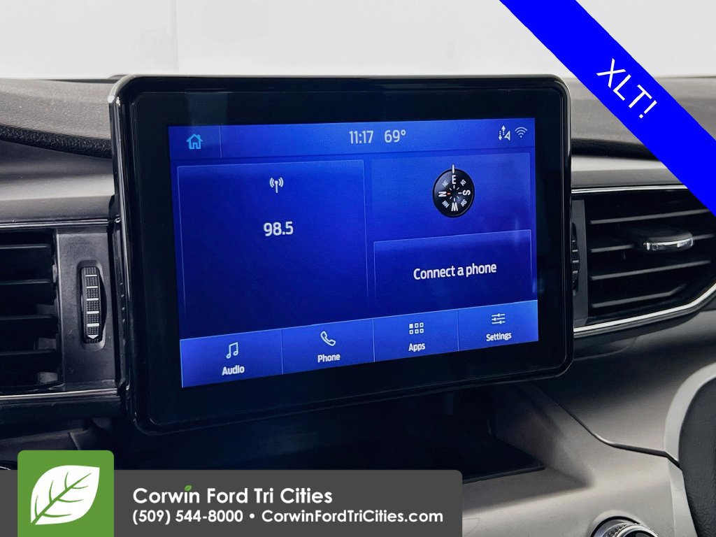 Used 2022 Ford Explorer XLT w/ Equipment Group 202A AWD/4WD image 22