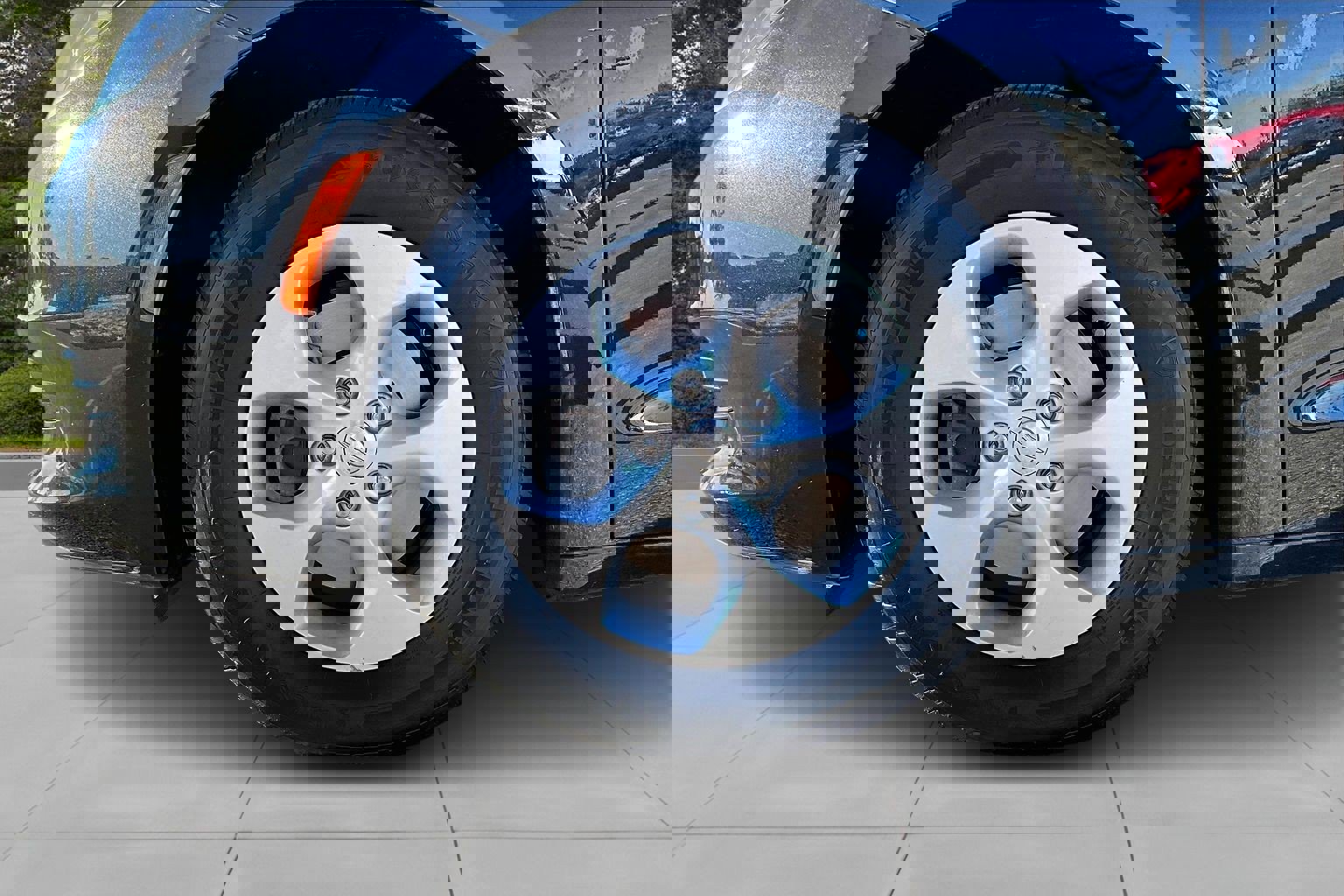 Used 2017 Chrysler Pacifica LX w/ Tire & Wheel Group image 38