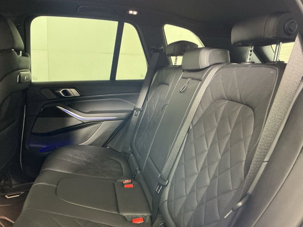 Certified 2024 BMW X5 xDrive40i w/ M Sport Package AWD/4WD image 26
