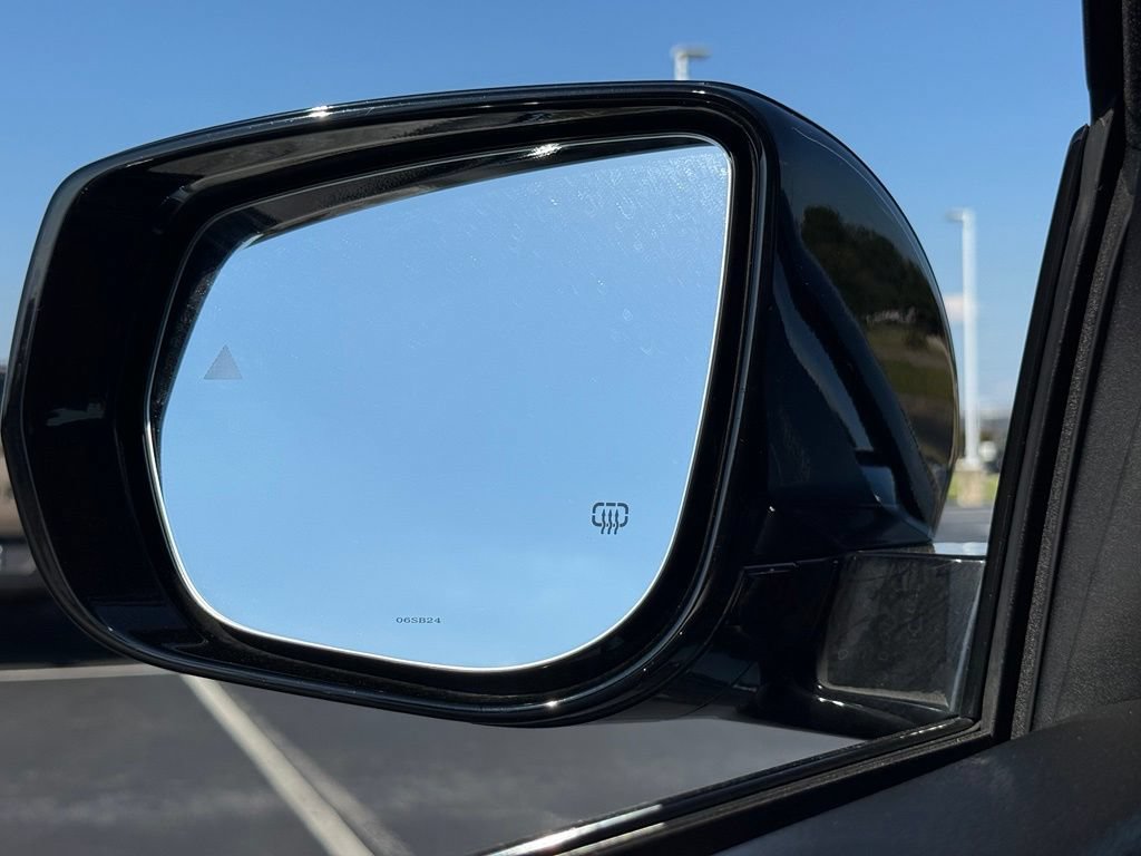 Used 2025 Jeep Grand Cherokee Limited RWD image 20