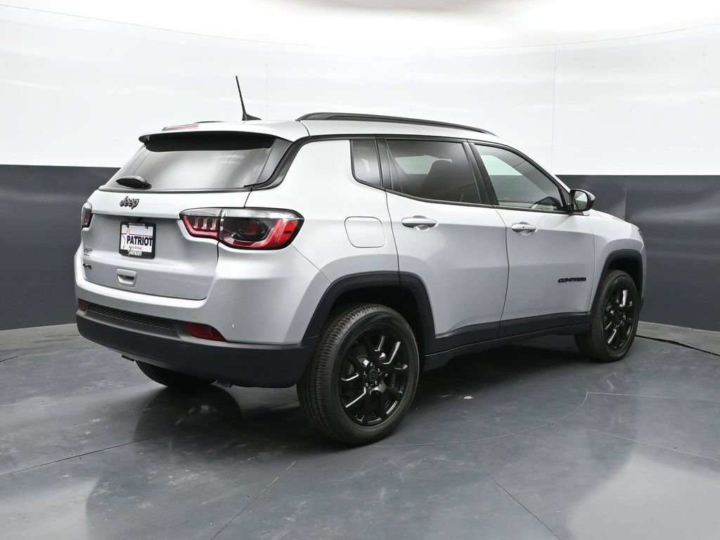 New 2026 Jeep Compass Latitude AWD/4WD image 28