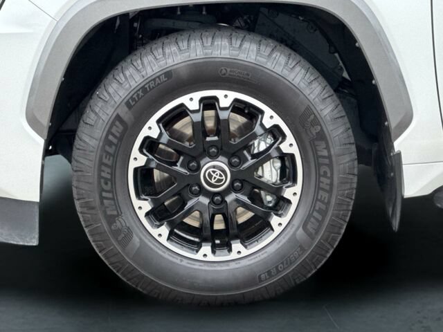Used 2023 Toyota Sequoia Limited w/ TRD Off-Road Package AWD/4WD image 33