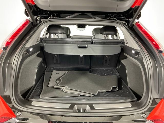 Used 2026 Cadillac Optiq Sport 2 image 33