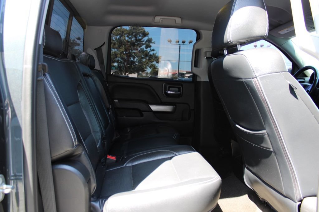 Used 2018 Chevrolet Silverado 1500 LT w/ All Star Edition AWD/4WD image 13