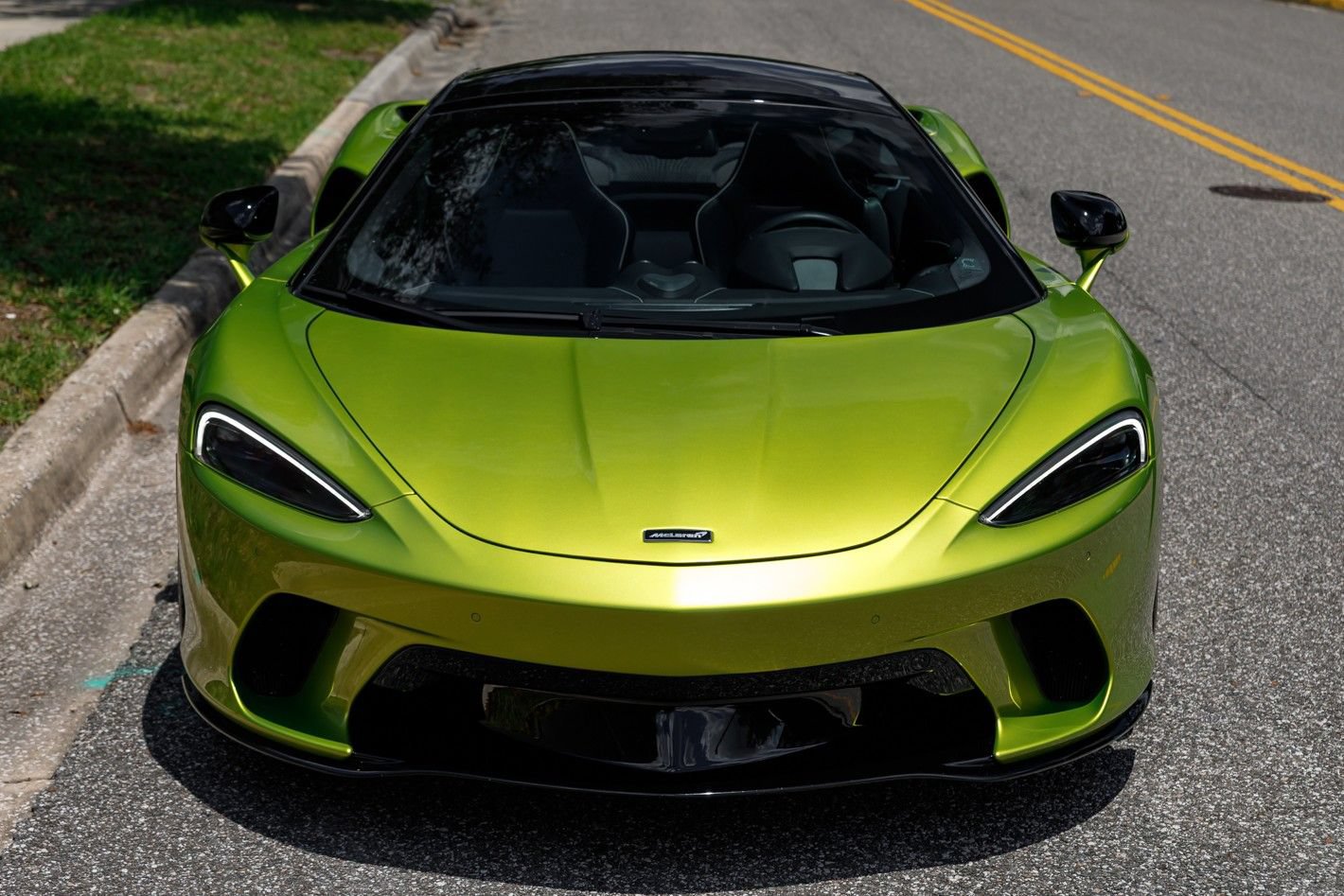 Used 2023 McLaren GT RWD image 17