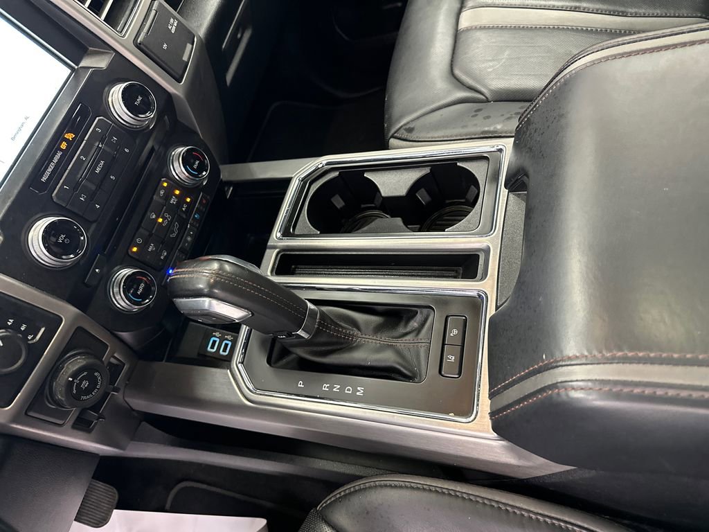 Used 2018 Ford F150 Platinum w/ Equipment Group 701A Luxury AWD/4WD image 33