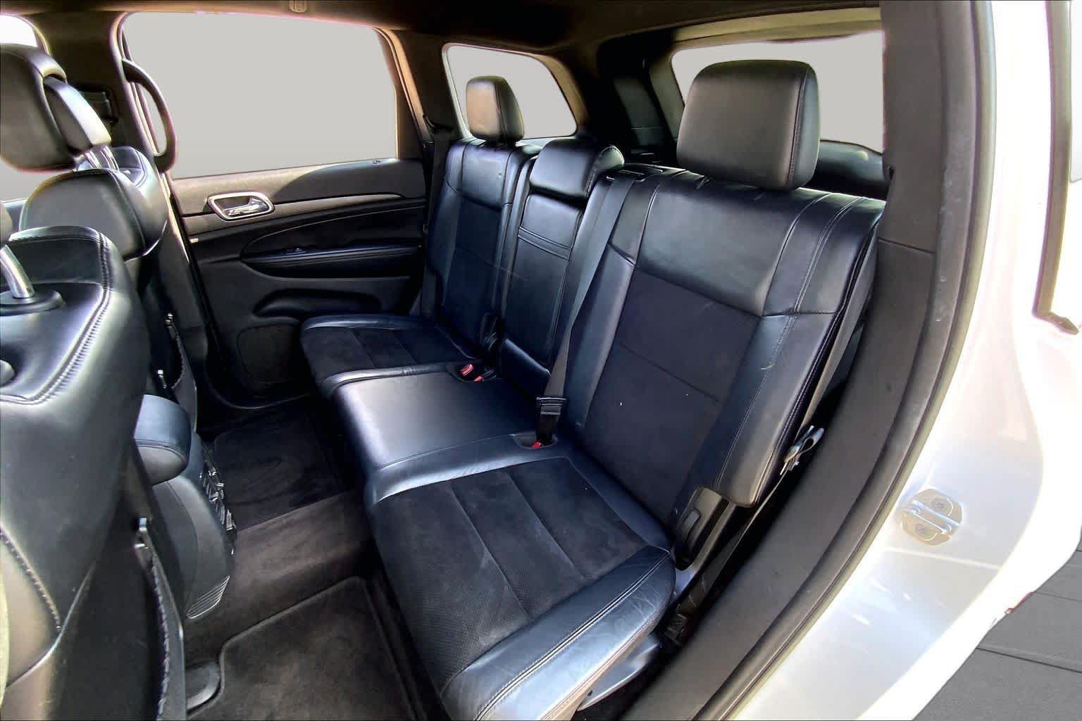 Used 2018 Jeep Grand Cherokee Altitude RWD image 19