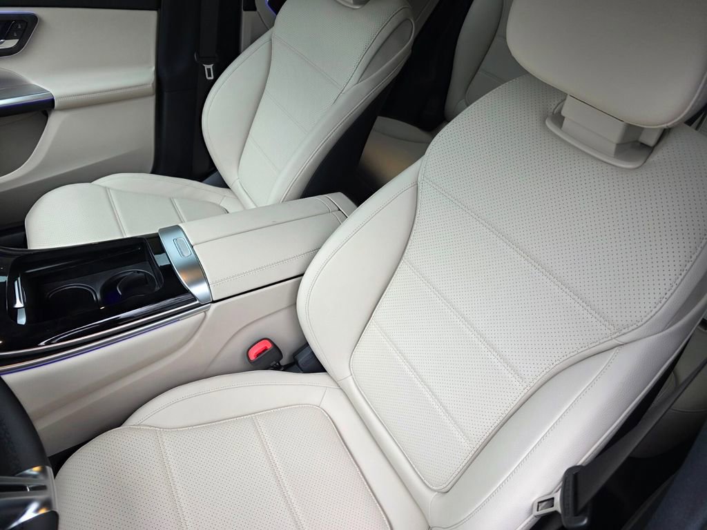 New 2026 Mercedes-Benz GLC 300 image 9