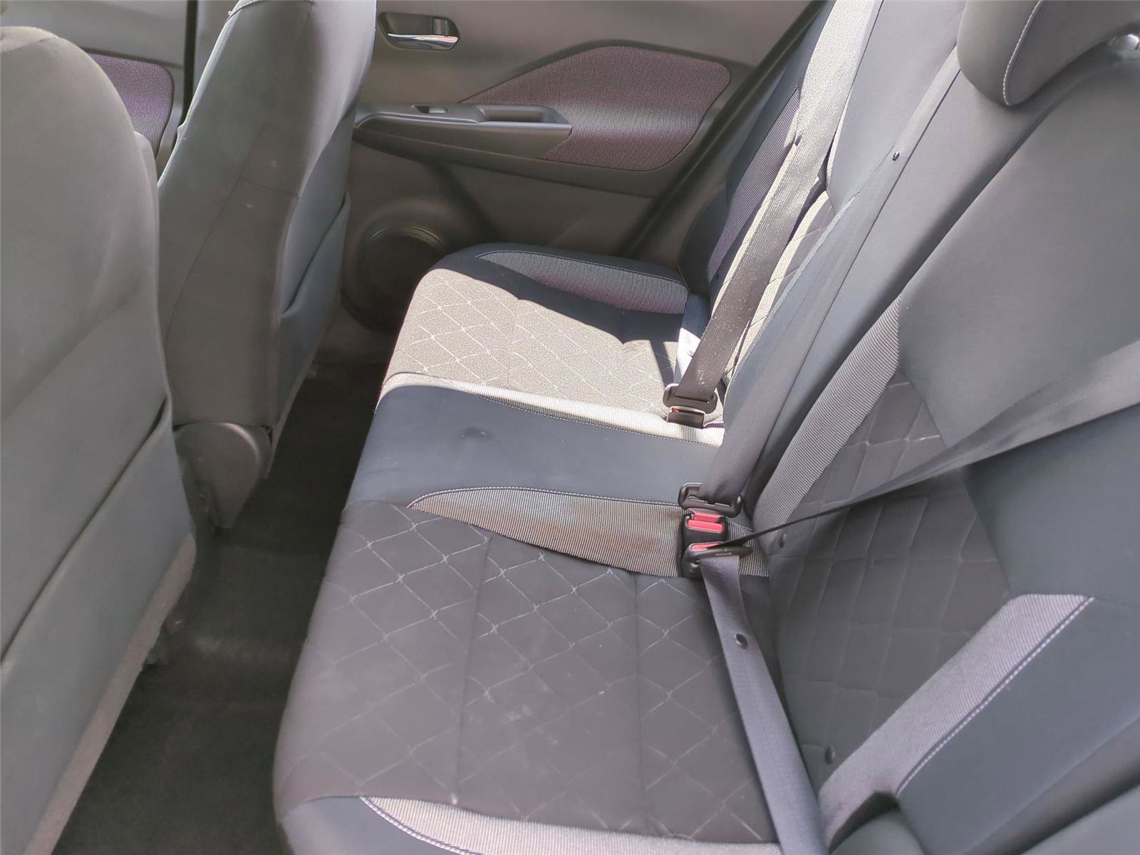 Used 2018 Nissan Kicks SV w/ Exterior Package image 15