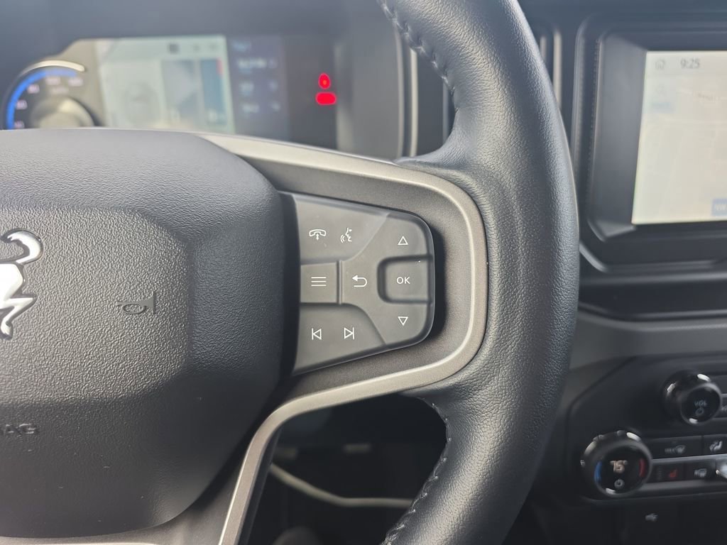 Used 2023 Ford Bronco Big Bend image 28