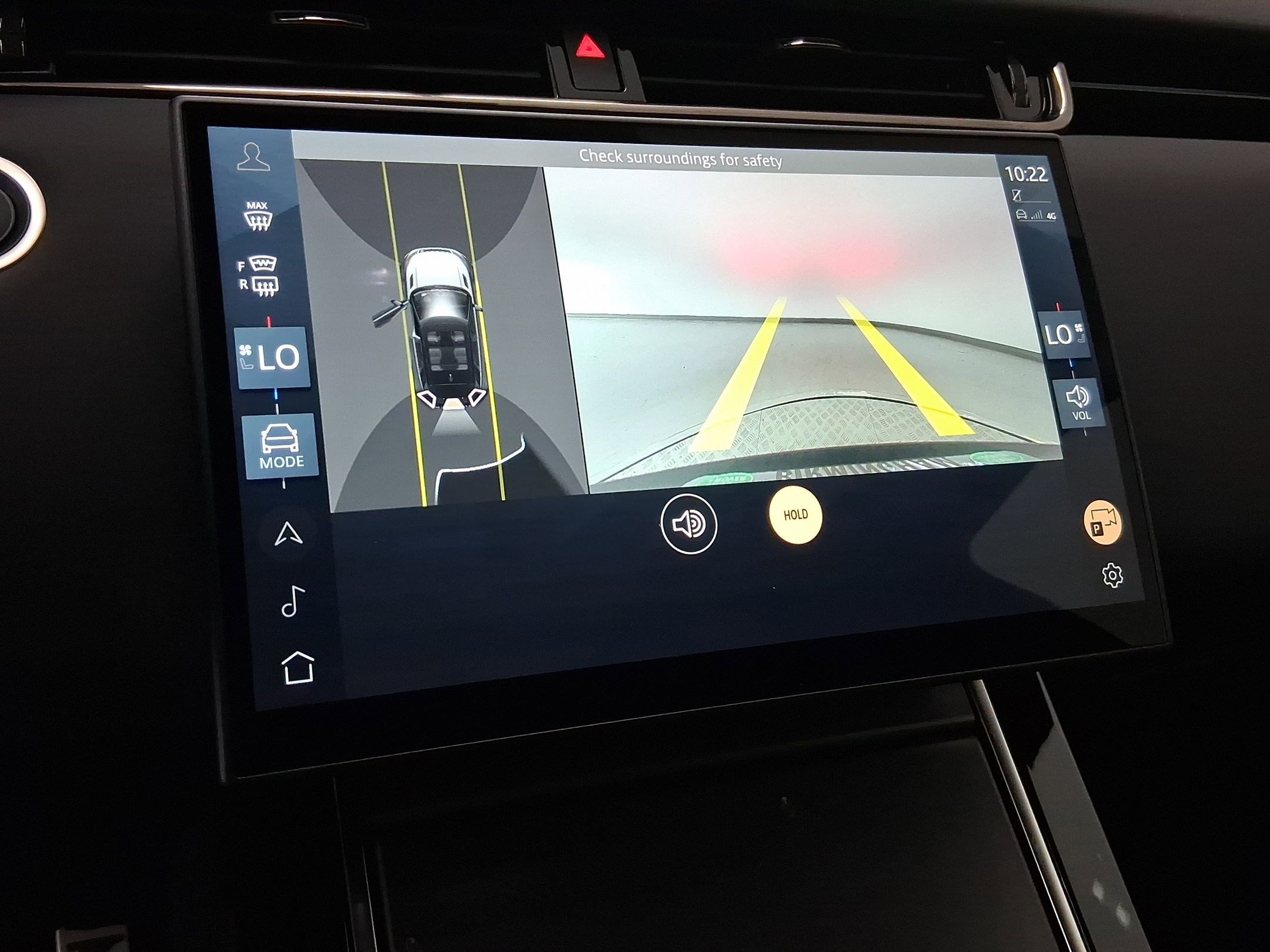 Certified 2025 Land Rover Range Rover Evoque Dynamic SE AWD/4WD image 27